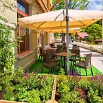 美居克雷尼察度假酒店 酒店 4*