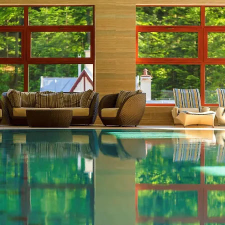 מלון Mercure Resort&spa 4*