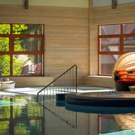 מלון Mercure Resort&spa 4*