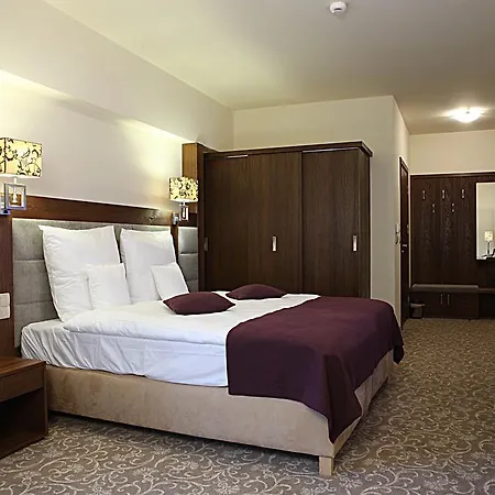 מלון Mercure Resort&spa 4*